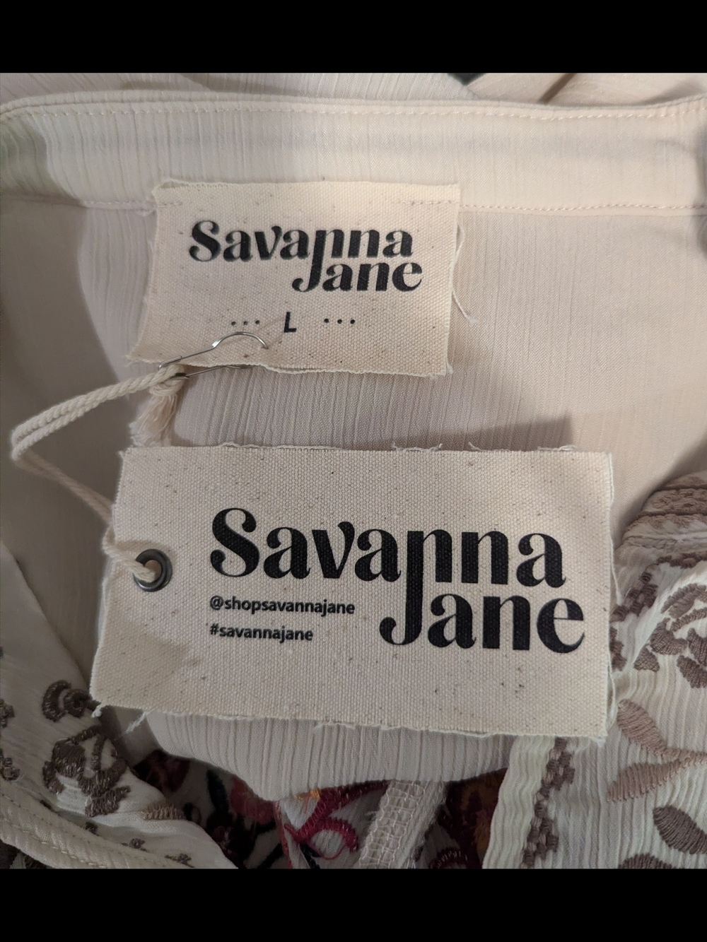 New With Tags Savanna Jane Cream Tunic with Multicolor Floral Embroidery - Picture 2 of 8